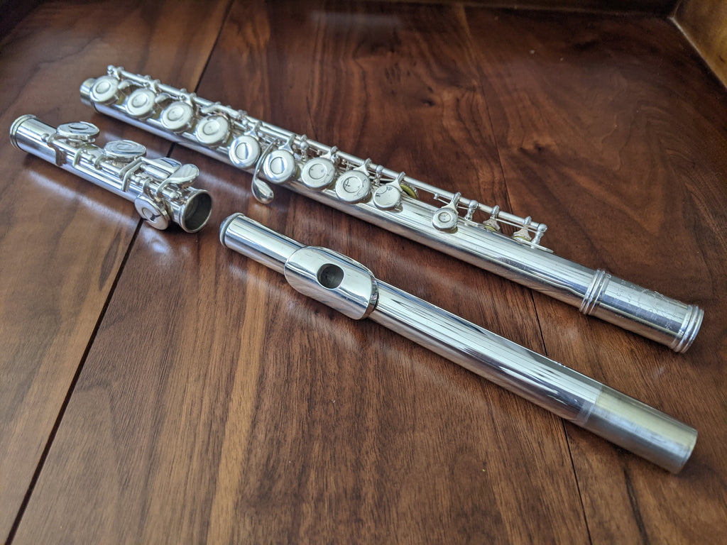 Gemeinhardt 22SP OVERHAULED FLUTE OFFSET G, C FOOT VIDEO DEMO