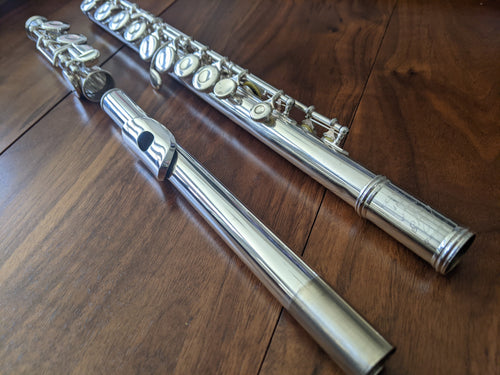 Gemeinhardt 22SP OVERHAULED FLUTE OFFSET G, C FOOT VIDEO DEMO